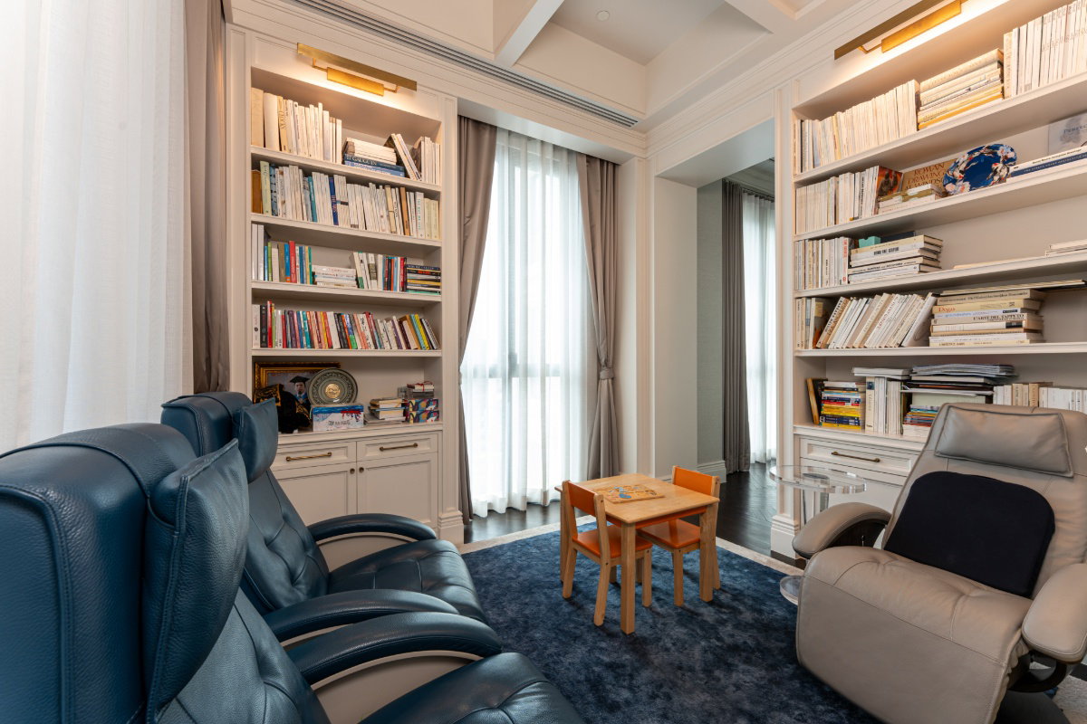 รูป ❖ Nice Decoration ❖ ชั้น 15+ ขนาด 292.10 ตร.ม. | 2 ห้องนอน ตกแต่งครบ | คอนโดใกล้ เซ็นทรัล เอ็มบาสซี เพียง 1 นาที, BTS เพลินจิต 3 นาที - รูปที่ 9/14