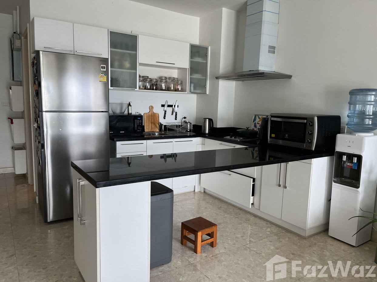 picture Condo with private access to Ekamai BTS and Gateway 5332570 - 5/9