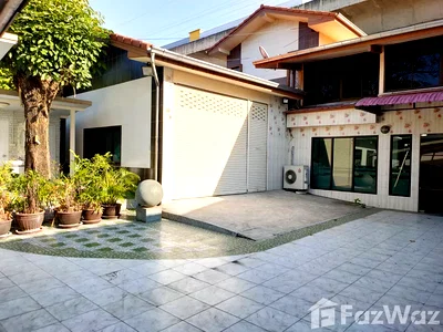 Houses for sale : Studio House for sale in Suan Luang, Bangkok  5336931