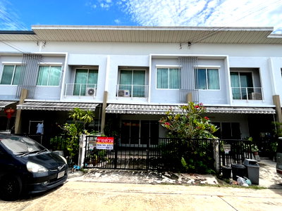 Townhouses for sale : Pleno Ekachai – Kanjanapisek Bang Bon