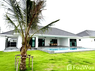 เช่าบ้านเดี่ยว ม.ศิลปากรวิทยาเขตสารสนเทศเพชรบุรี : วิลล่าให้เช่า 4 ห้องนอน ในโครงการ ไฮแลนด์ วิลล่าส์ 2 5571312