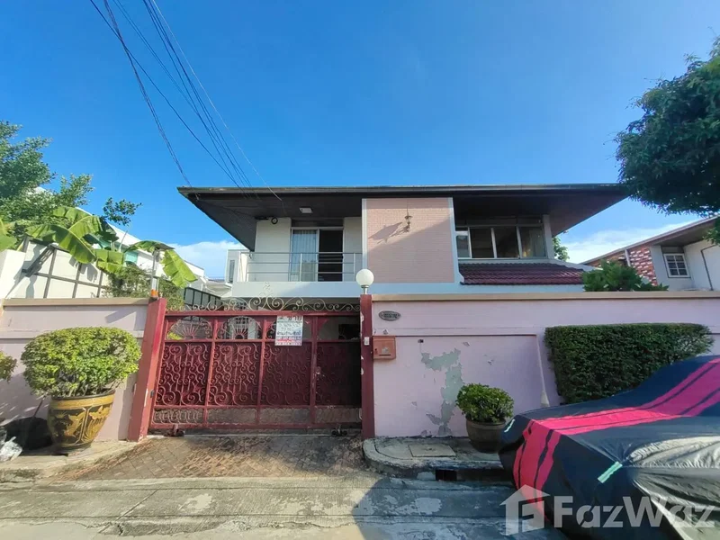 Houses for sale : , 1926811
