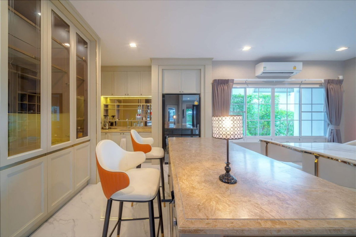 รูป P0301 บ้านหรูโครงการนันทวัน รามอินทรา - พหลโยธิน 50 บ้านแปลงมุม เป็นส่วนตัว พร้อมเข้าอยู่ - รูปที่ 4/10