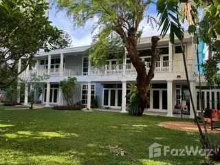 4 Bedroom Villa for rent in Thanon Phaya Thai, Bangkok 5758218