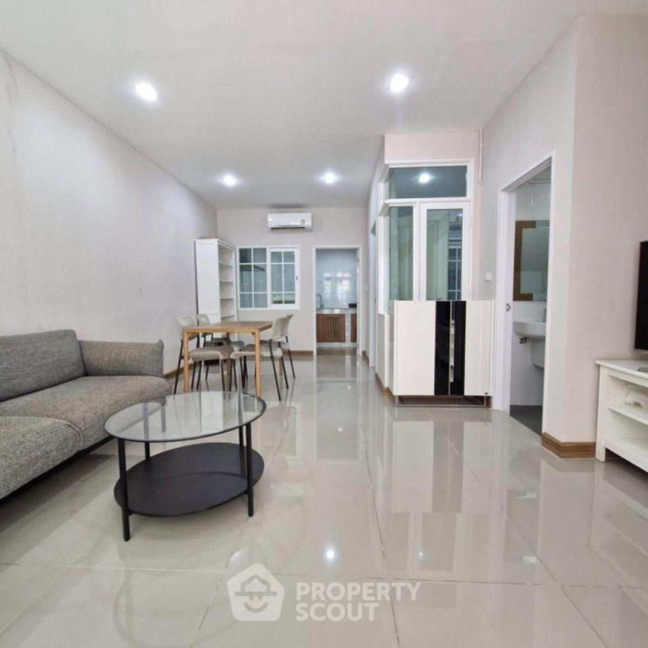 รูป ทาวน์โฮม 4 ห้องนอน 325 ตร.ม. ขายใกล้สนามบินเชียงใหม่ (ID 2036082) - รูปที่ 8/10