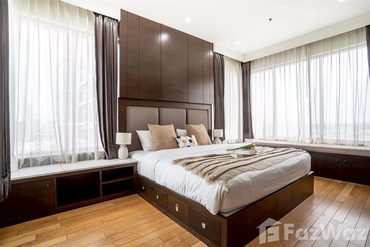 รูป ขาย คอนโด 2 ห้องนอน ในโครงการ ดิ เอ็มโพริโอ เพลส 5741705 - รูปที่ 32/37