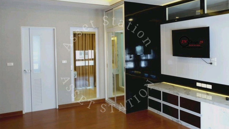 Townhouses for sale : 🌳🏡3-storey townhouse Baan Klang Krung The Royal Vienna Ratchavipa - Ratchadaphisek 💎