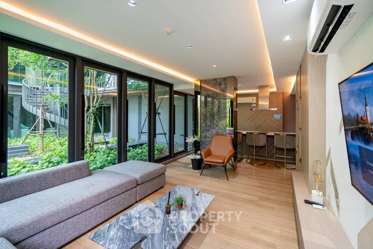 รูป คอนโด 2 ห้องนอน ขาย Lloyd Soonvijai-Thonglor ย่านบางกะปิ (ID 2357868) - รูปที่ 11/12
