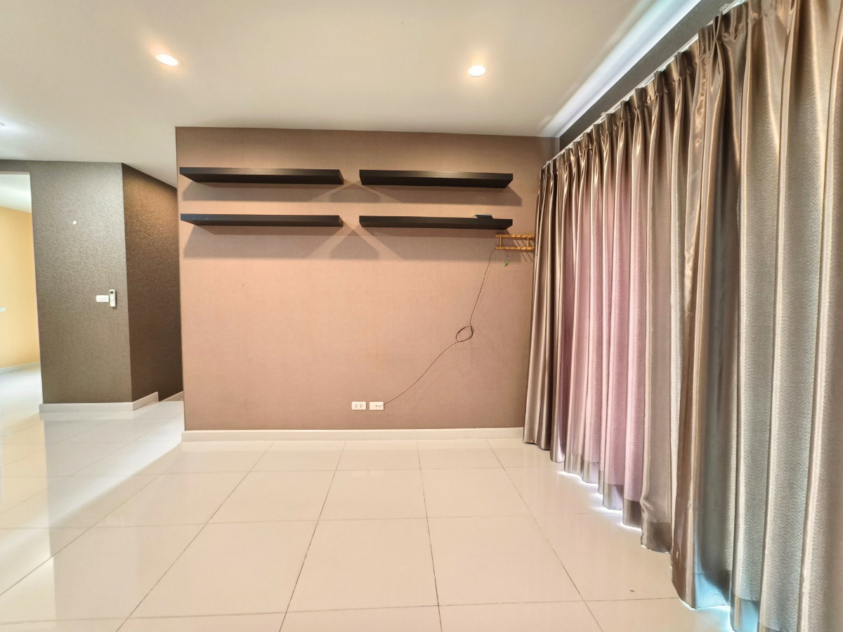 รูป ขาย บ้านเดี่ยว ใหญ่ที่สุดในหมู่บ้าน ภัสสร เพรสทีจ ลุกซ์ พัฒนาการ 3ห้องนอน 3ห้องน้ำ 86.8 ตร.ว. หลังริม - รูปที่ 4/20
