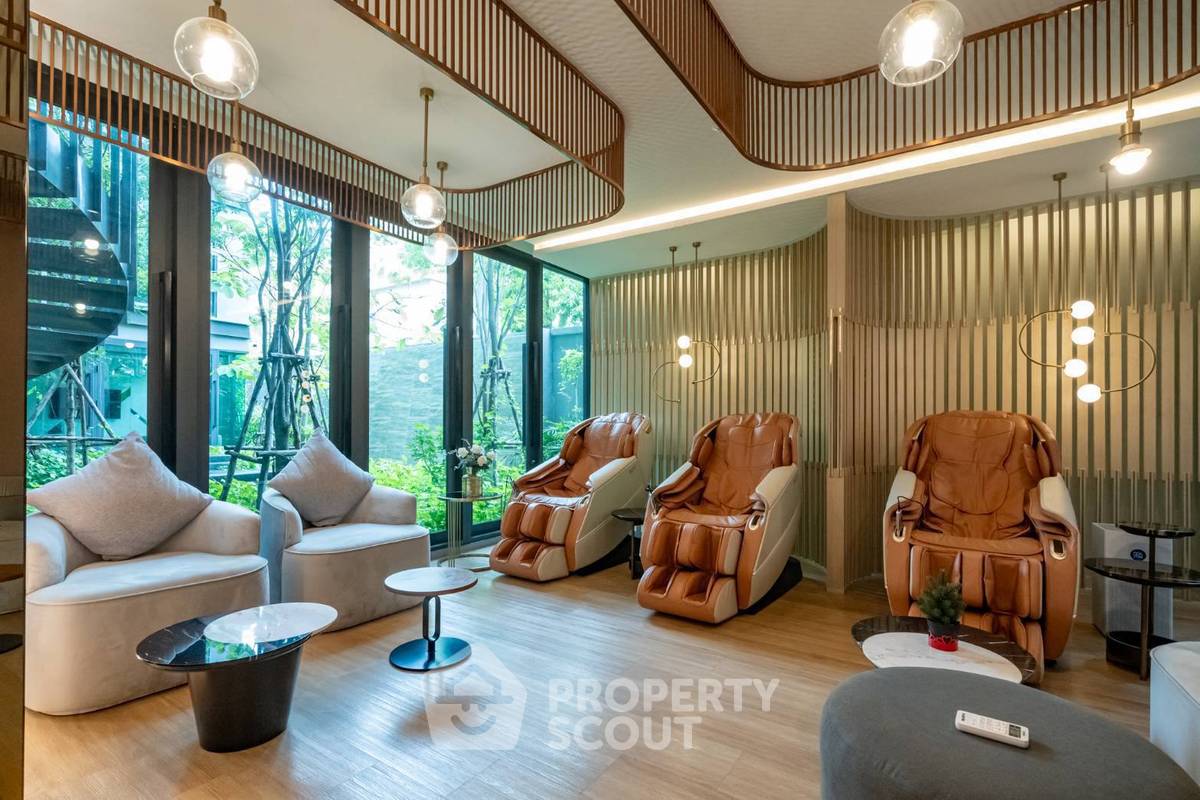รูป คอนโด 2 ห้องนอน ขาย Lloyd Soonvijai-Thonglor ย่านบางกะปิ (ID 2357868) - รูปที่ 8/12