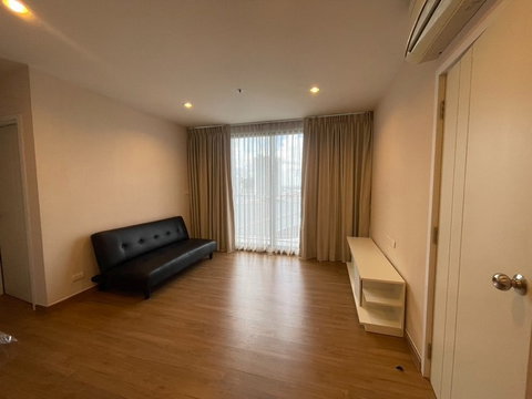 💥💥ขาย!! Condo The Tree Interchange 58 ตร.ม.ตึก B ชั้น 24 วิวแม่น้ำ ใกล้ MRT เตาปูน/ บางโพ ขาย 4.99 ล้านบาท!! สนใจ LINE ID: @atfirm💥💥