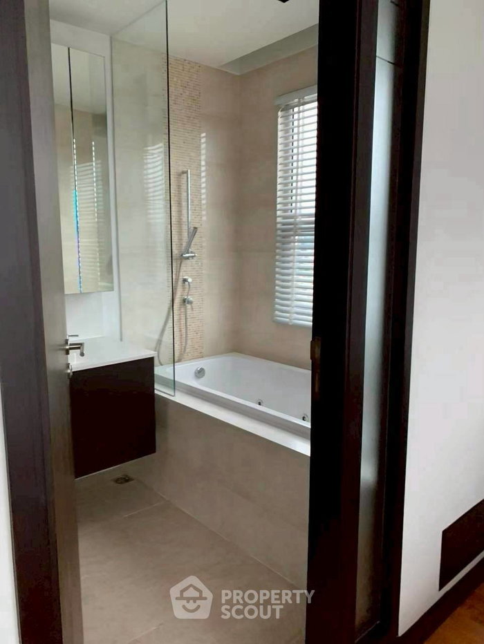 รูป คอนโด 2 ห้องนอน The Lofts Yennakart โชงนนสี ชั้น 14 ขนาด 93 ตร.ม. (ID 2359240) - รูปที่ 5/13