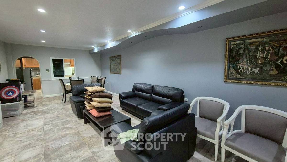 รูป บ้านให้เช่า 3 ห้องนอน สุขุมวิท คลองตันเหนือ ใกล้ BTS ทองหล่อ (ID 2361980) - รูปที่ 10/19