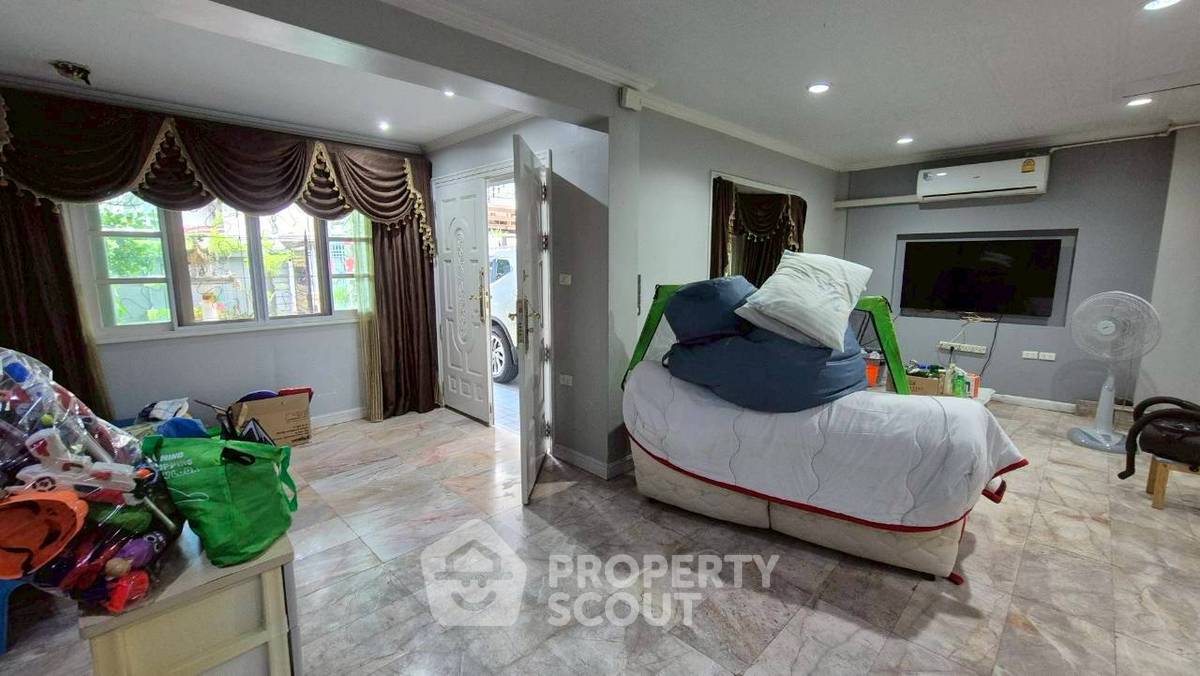 รูป บ้านให้เช่า 3 ห้องนอน สุขุมวิท คลองตันเหนือ ใกล้ BTS ทองหล่อ (ID 2361980) - รูปที่ 9/19