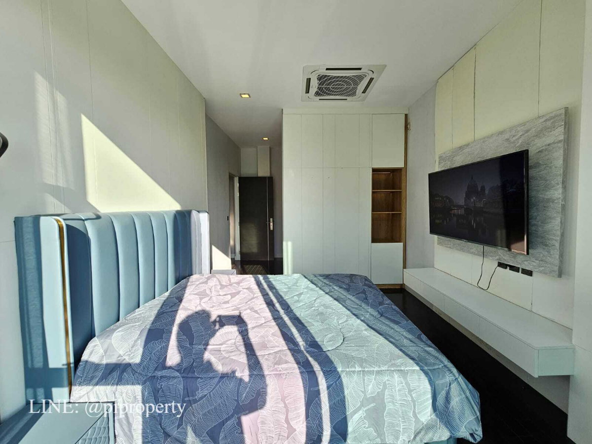 รูป ขายบ้านเดี่ยวหรูสไตล์โมเดิร์นตกแต่งพร้อมอยู่ โครงการเดอะเจนทรี พัฒนาการ 4 ห้องนอน 5 ห้องน้ำ ที่จอดรถ 3 คัน บ้านเดี่ยวสุดหรูในโครงการพัฒนาการ - รูปที่ 31/67