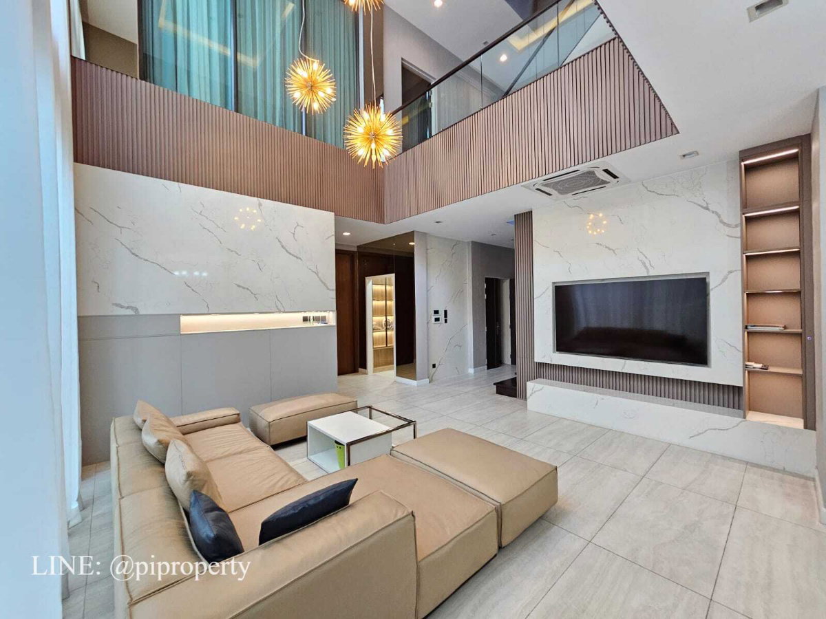 รูป เฟอร์นิเจอร์ครบ บ้านเดี่ยวหรูทันสมัยให้เช่าในเดอะเจนทรีพัฒนาการ 4 ห้องนอน + 5 ห้องน้ํา + ที่จอดรถ 3 คัน ชุมชนที่อยู่อาศัยวิลล่าพัฒนาการชั้นนํา - รูปที่ 2/67