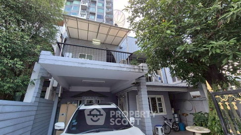 บ้านให้เช่า 3 ห้องนอน สุขุมวิท คลองตันเหนือ ใกล้ BTS ทองหล่อ (ID 2361980)
