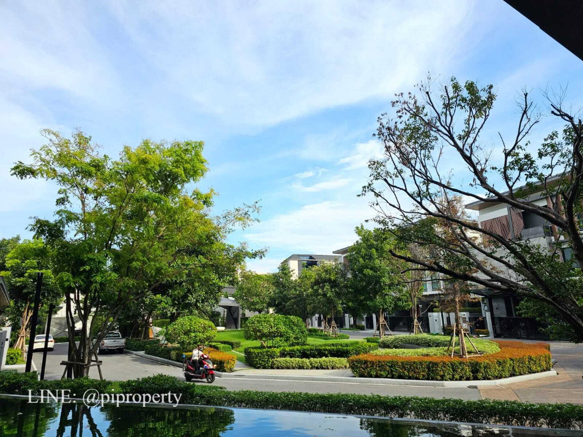 รูป เฟอร์นิเจอร์ครบ บ้านเดี่ยวหรูทันสมัยให้เช่าในเดอะเจนทรีพัฒนาการ 4 ห้องนอน + 5 ห้องน้ํา + ที่จอดรถ 3 คัน ชุมชนที่อยู่อาศัยวิลล่าพัฒนาการชั้นนํา - รูปที่ 63/67