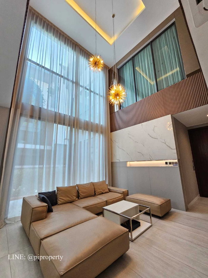รูป เฟอร์นิเจอร์ครบ บ้านเดี่ยวหรูทันสมัยให้เช่าในเดอะเจนทรีพัฒนาการ 4 ห้องนอน + 5 ห้องน้ํา + ที่จอดรถ 3 คัน ชุมชนที่อยู่อาศัยวิลล่าพัฒนาการชั้นนํา - รูปที่ 13/67