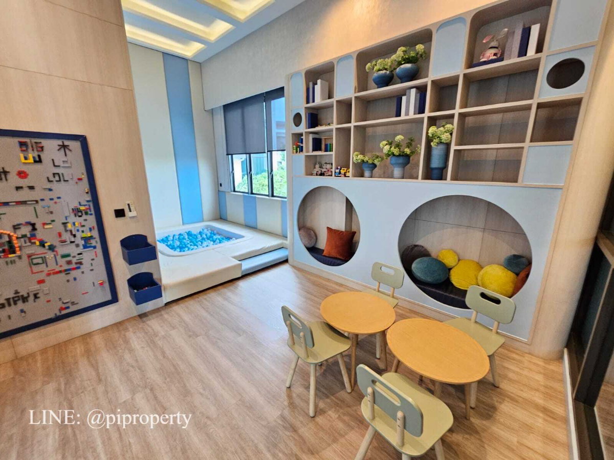 รูป เฟอร์นิเจอร์ครบ บ้านเดี่ยวหรูทันสมัยให้เช่าในเดอะเจนทรีพัฒนาการ 4 ห้องนอน + 5 ห้องน้ํา + ที่จอดรถ 3 คัน ชุมชนที่อยู่อาศัยวิลล่าพัฒนาการชั้นนํา - รูปที่ 58/67
