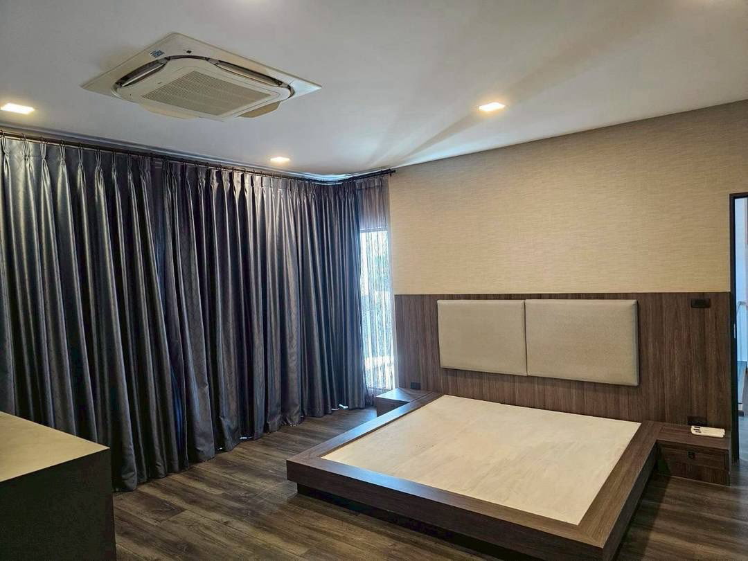 รูป UV01869 - VIVE Bangna Km.7 : Mega Bangna - รูปที่ 9/10