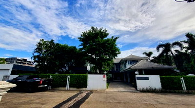 บ้านเดี่ยว เชียงใหม่ : ขายบ้าน 2 หลัง พร้อมที่ดิน พื้นที่ 211 ตรว. มีโฉนด พร้อมโอน ในหมู่บ้านธารอิงดอย หางดง พร้อมเข้าอยู่ได้เลย T.0946511456