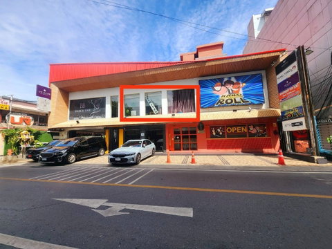 ให้เช่าพื้นที่ว่างเช่าโครงการ UR THONGLOR ซอยทองหล่อ 13 48 ตร.ม. ชั้น2 50k ต่อเดือน