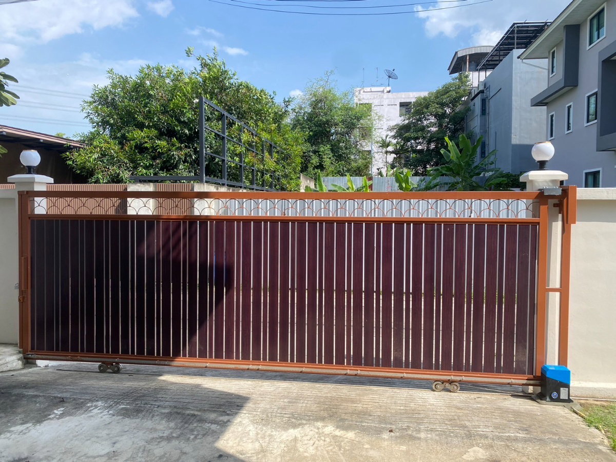 รูป ให้เช่าบ้านเดี่ยวหรู 2 ชั้น ซอยงามวงศ์วาน27 แยก6 58 ตรว พื้นที่ใช้สอย 275 ตรม ขึ้นลงทางด่วนง่าย - รูปที่ 5/5