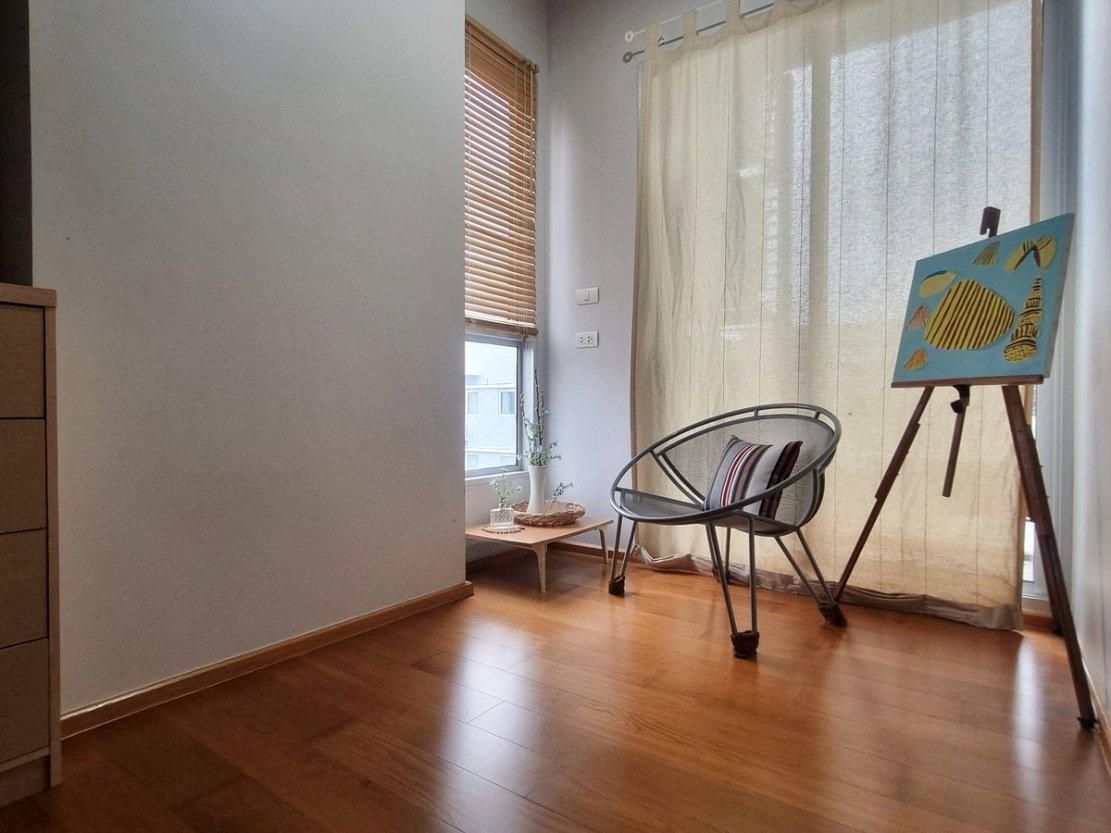 picture Code: KJ9263  for rent Hive Taksin // Line ID: @kjcondo (with @) // - 18/23