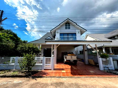 เช่าบ้านเดี่ยว ชลบุรี : บ้านเดี่ยวศรีราชา ให้เช่า โครงการ คันทรีโฮม2 ทำเลดี ใกล้ห้างเจปาร์ค 
