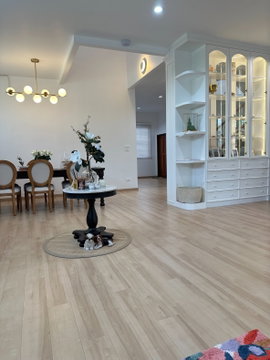 Luxury 2-Storey Detached House for Rent 📍 Ngamwongwan Soi 27  Land size: 58 sq.wah (≈232 sqm)  Usable area: 275 sqm 🚗 Easy access to expressway