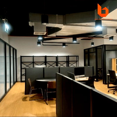 Office for rent : Office space for rent Silom Sathorn. Size 130 SQM. Near BTS Chongnonsi Station