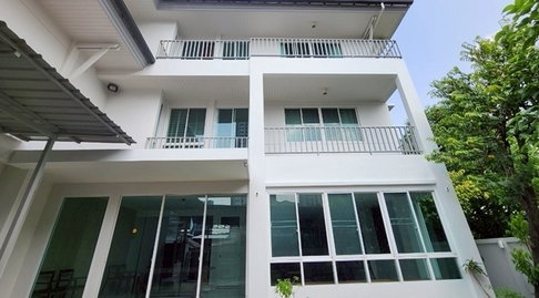 LTHC13443 – House for Rent | Wutthakat 24 | 292.12 sqm | 3 Beds 3 Baths | 85K/Month | Near BTS Wutthakat | บ้านให้เช่า วุฒากาศ 24