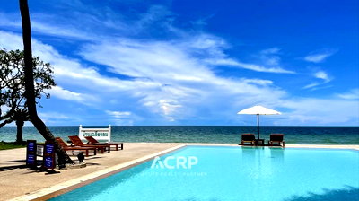 Houses for sale Hua Hin Bus Station : Luxury Beachfront House for Sale in Hua Hin Baan Chalianglom Project Ref no. 00160258