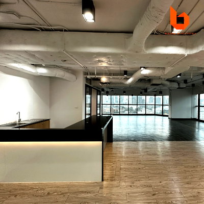 Office for rent : Office Space For Rent Ekkamai near BTS Ekkamai Station THB 650/SQM.