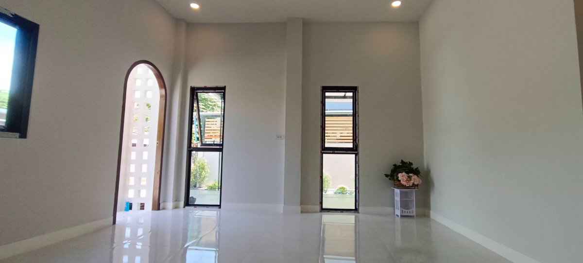รูป ขายบ้านใหม่ ใกล้โรงเรียนสตรี 55ตร.ว. ต.ศาลาแดง อ.เมือง จ.อ่างทอง - รูปที่ 13/23