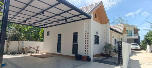 ขายบ้านใหม่ ใกล้โรงเรียนสตรี 55ตร.ว. ต.ศาลาแดง อ.เมือง จ.อ่างทอง