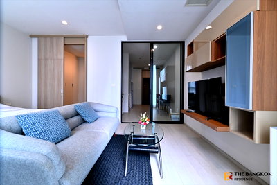 Condos for rent : ✨✨Noble Ploenchit near BTS Phloen Chit Easy Travel, Fully Utilized Space