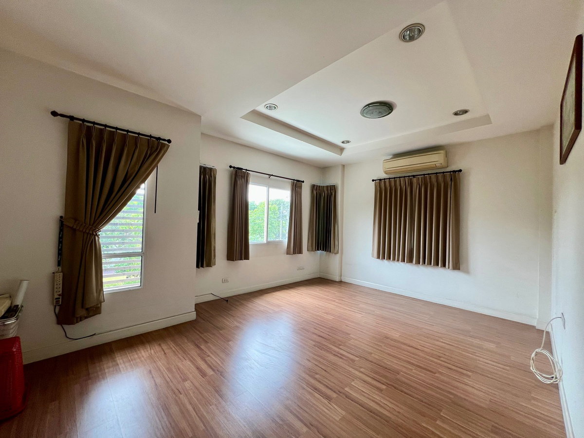 รูป 🏡 ขายบ้านเดี่ยว 2 ชั้น โครงการเศรษฐสิริ วงแหวน–รามอินทรา | บ้านสวย บรรยากาศสงบ ร่มรื่น ทิศใต้ ลมเย็นสบาย ✨ - รูปที่ 17/25