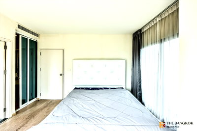 Condos for rent : ✨✨Cool Condo, Central City Location Noble Remix near BTS Thong Lo