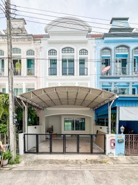 ขายทาวน์โฮม 3 ชั้น หมู่บ้าน เดอ สยาม สวนหลวง ร.9 โดดเด่นด้วยทำเลศักยภาพ บรรยากาศเงียบสงบ