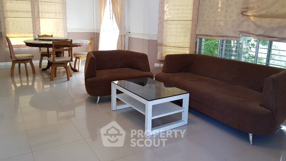 picture 3-Bedroom House For Sale Near Bang Phlap, Pak Kret, Nonthaburi (ID 1484729) - 1/14
