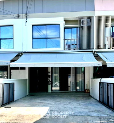 Townhouses for sale : 3-BR Townhouse For Sale, H Living Space Rong Po-Sukhumvit, Takhian Tia (ID 1999895)