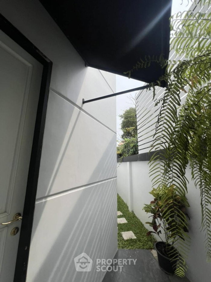 รูป บ้าน 5 ห้องนอน ให้เช่า โครงการ Maison Blanche สุขุมวิท 67 ใกล้ BTS พระโขนง 400 เมตร (ID 1497463) - รูปที่ 3/20