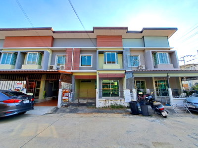 ทาวน์โฮม บางบัวทอง นนทบุรี : AJ 0495 : บัวทองธานี 15 นนทบุรี