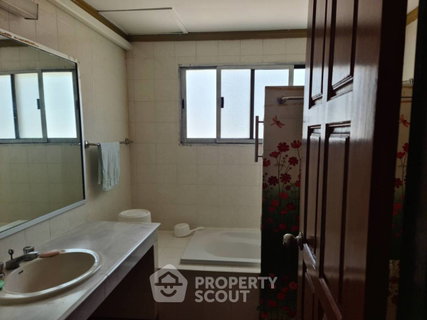 3-BR Condo For Sale At Bay View Resort, Bang Lamung 📍 (ID 2053443)