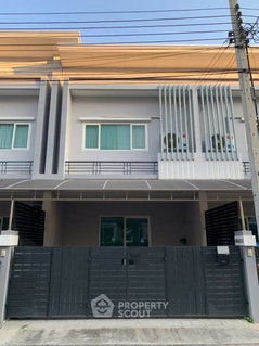 ทาวน์โฮม 3 ห้องนอน ขาย The Exclusive Wongwaen - Ramintra (เลี้ยงสัตว์ได้) (ID 1643614)