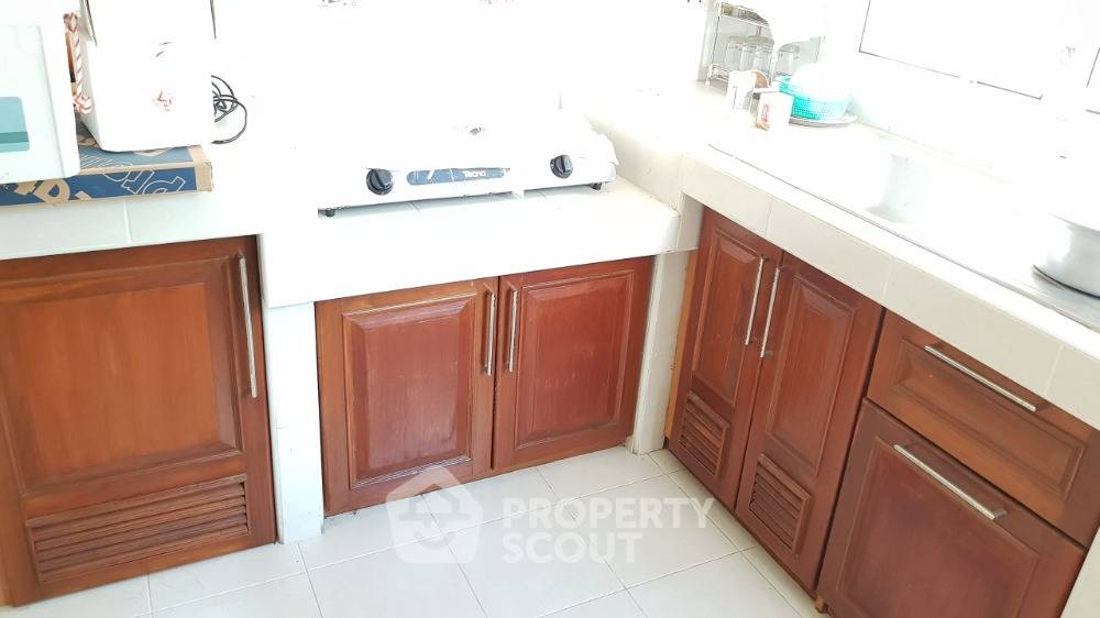picture 3-Bedroom House For Sale Near Bang Phlap, Pak Kret, Nonthaburi (ID 1484729) - 9/14