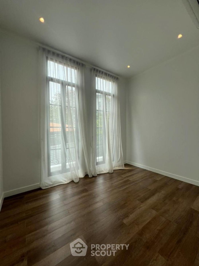รูป บ้าน 5 ห้องนอน ให้เช่า โครงการ Maison Blanche สุขุมวิท 67 ใกล้ BTS พระโขนง 400 เมตร (ID 1497463) - รูปที่ 12/20