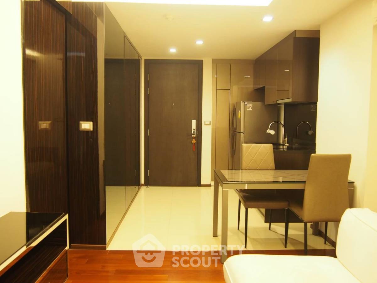รูป คอนโด 1 ห้องนอน The Address สุขุมวิท 61 ใกล้ BTS เอกมัย 400 ม. (ID 1370709) - รูปที่ 3/5